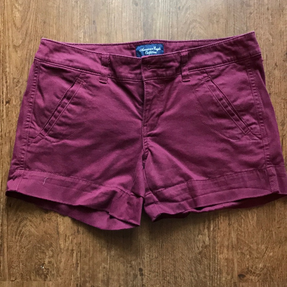Women’s American Eagle stretch shorts. Size 4